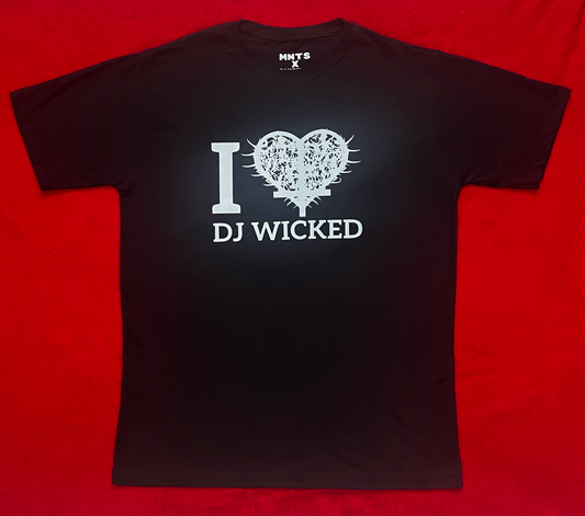 Camiseta “I 🖤 DJ WICKED” - Preta